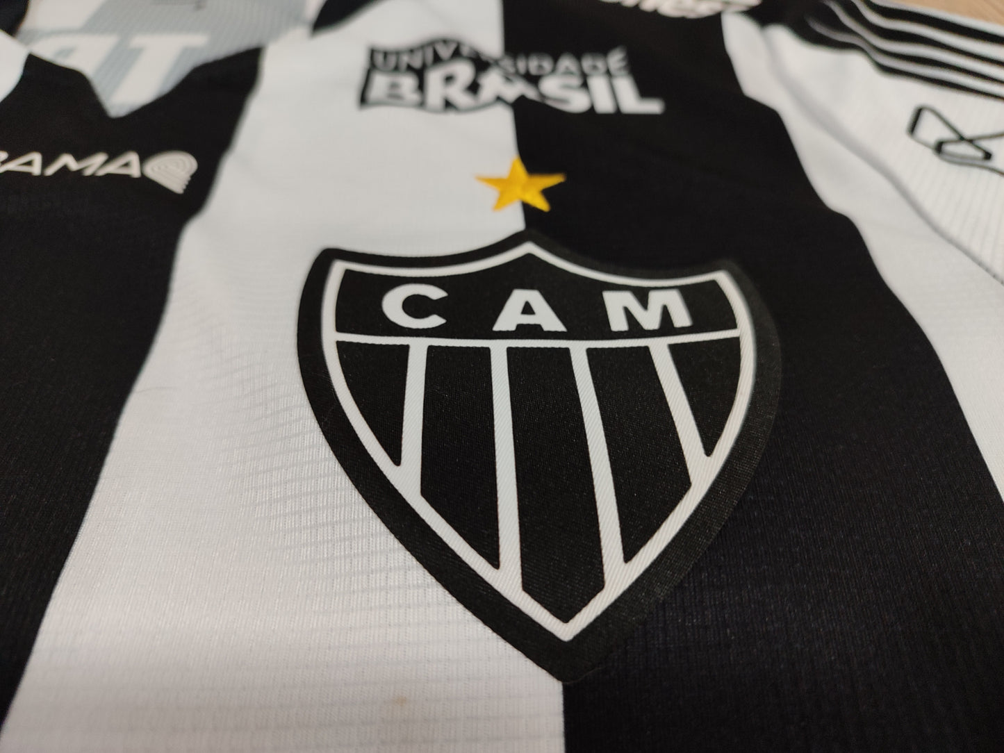 Beautiful Match Worn Shirt - Atlético Mineiro - Cazares