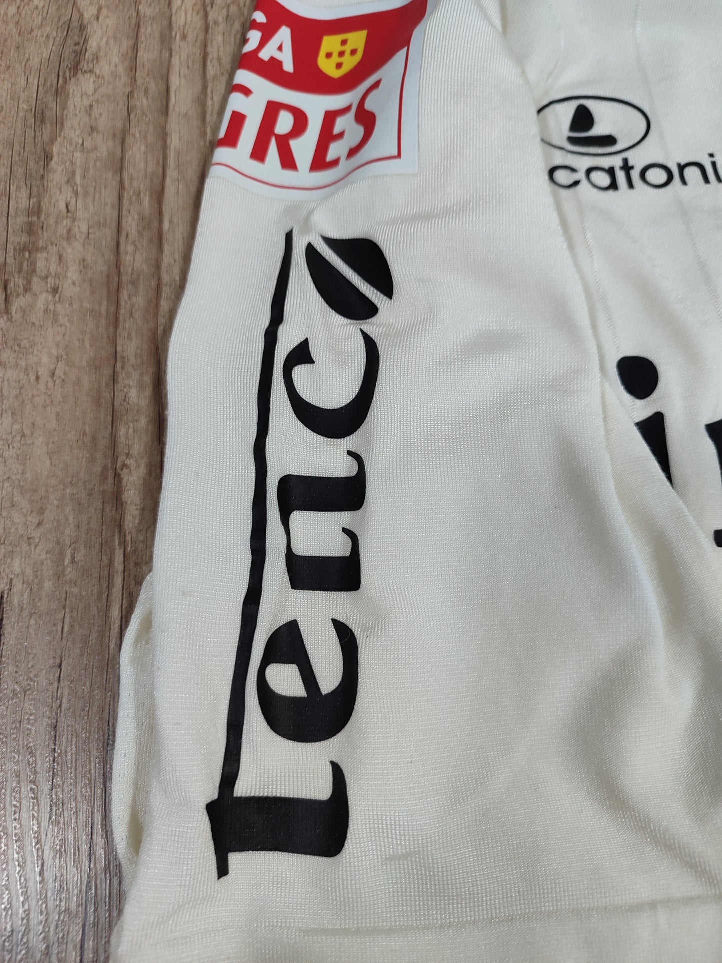 Linda Camisa Usada em Jogo Do Vitória De Guimarães - Portugal
