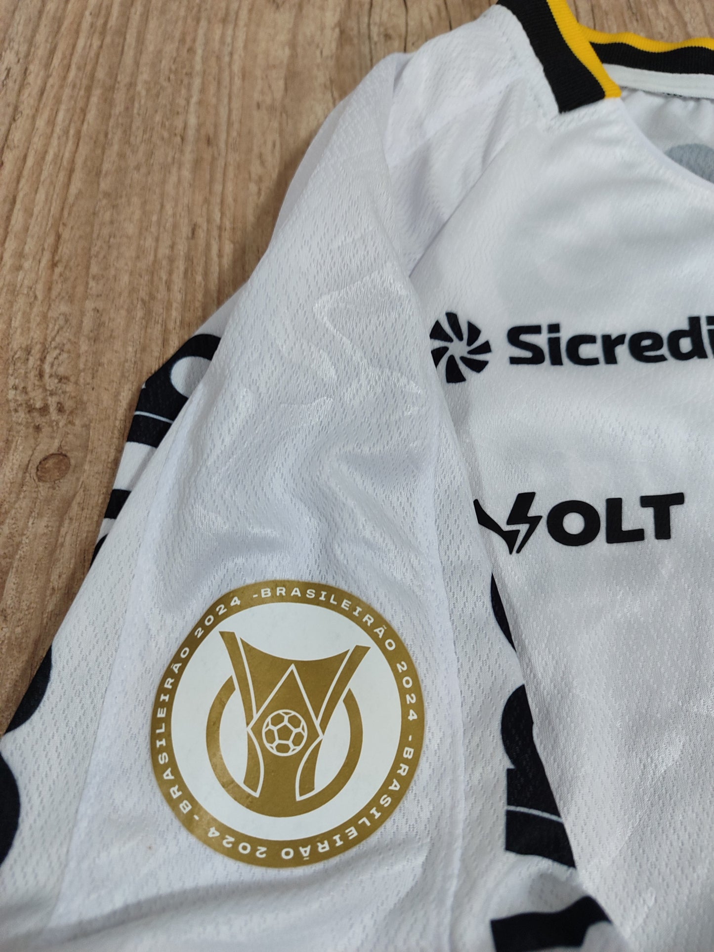 Linda Camisa Do Criciúma - De Jogo - 2024/2025 Léo Gonçalves