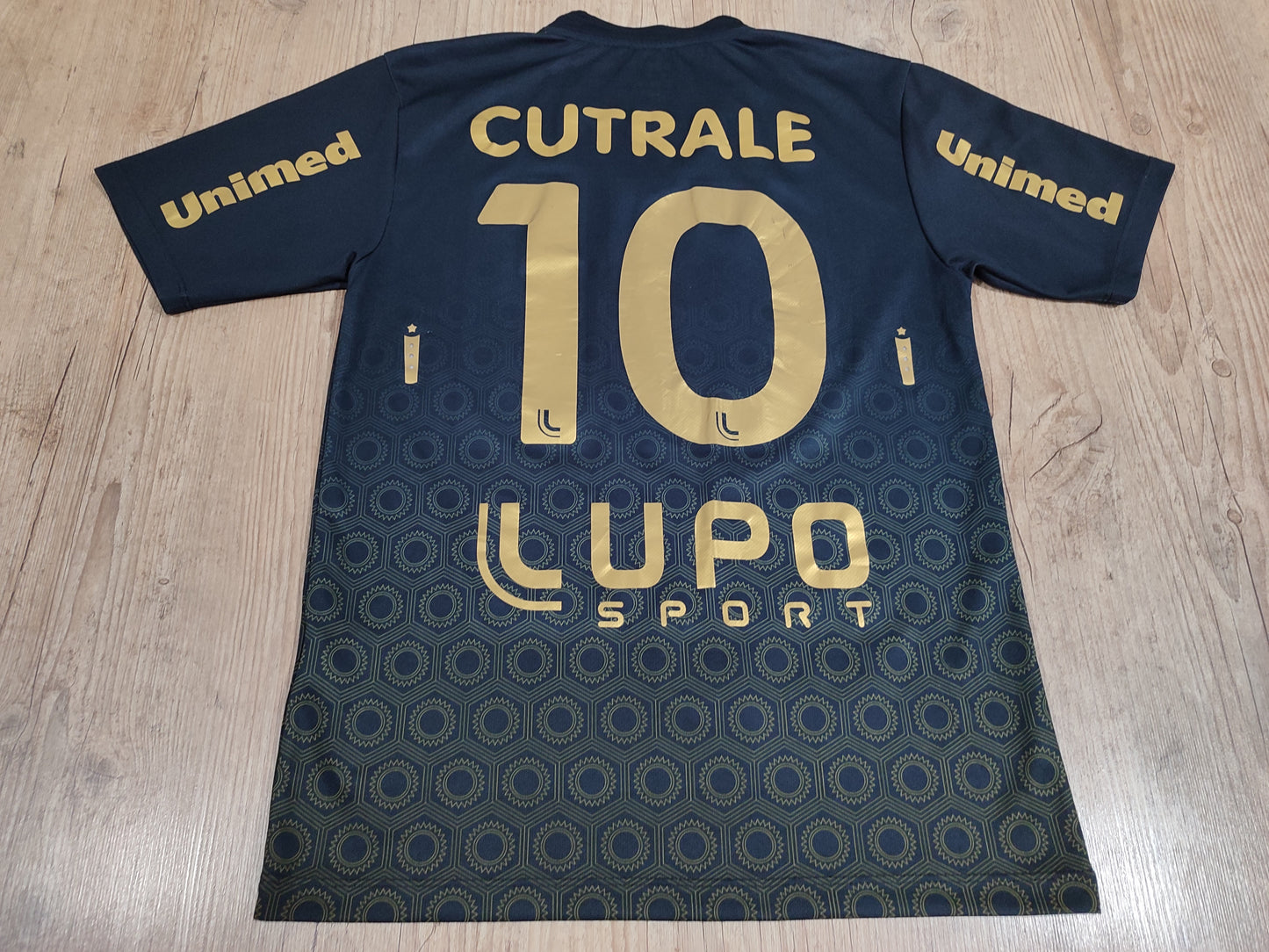 Linda e Rara Camisa da Ferroviária De Araraquara - Jogo - Edição Especial Tríplice Coroa Interior