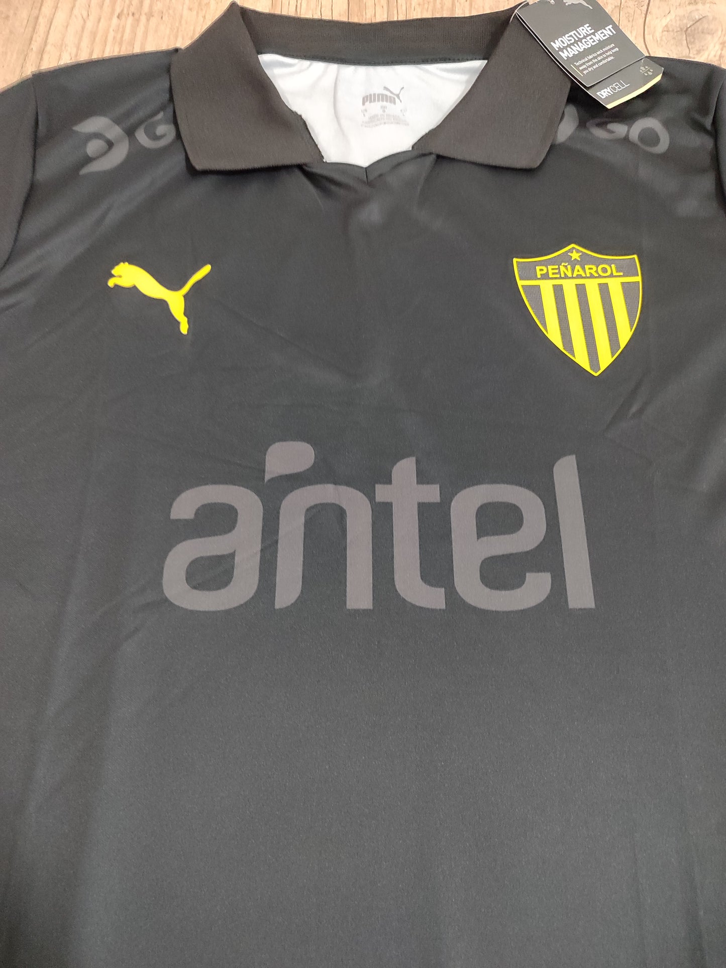 Espetacular Camisa do Peñarol - Edição Especial 132 Anos - Uruguay - Mazurkiewicz