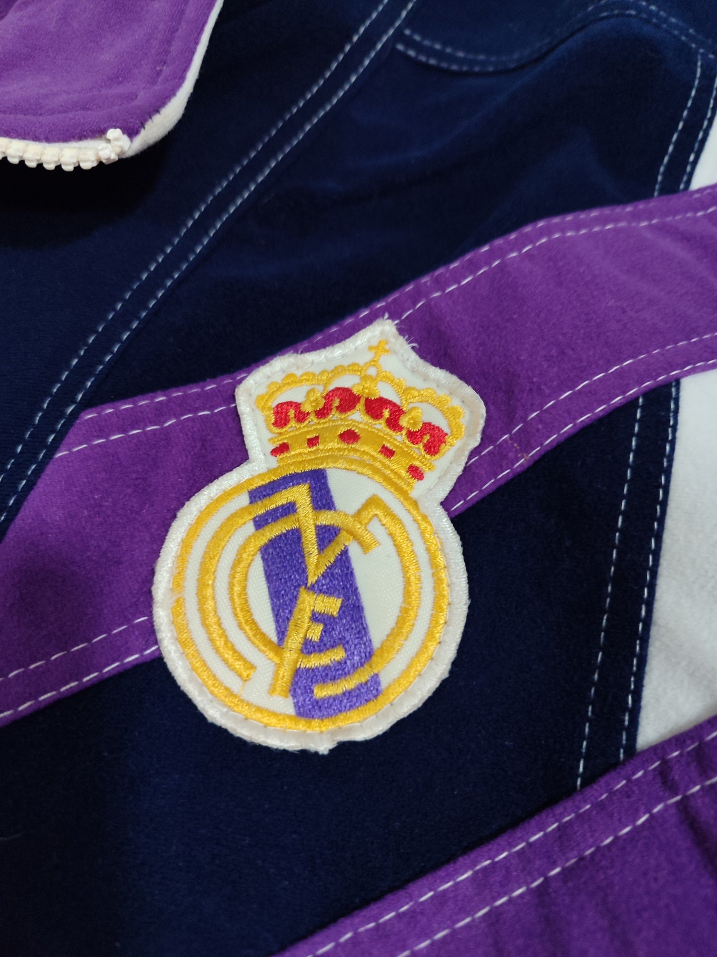 Espetacular - Agasalho Real Madrid - Kelme Anos 90 - Todo Em Veludo!