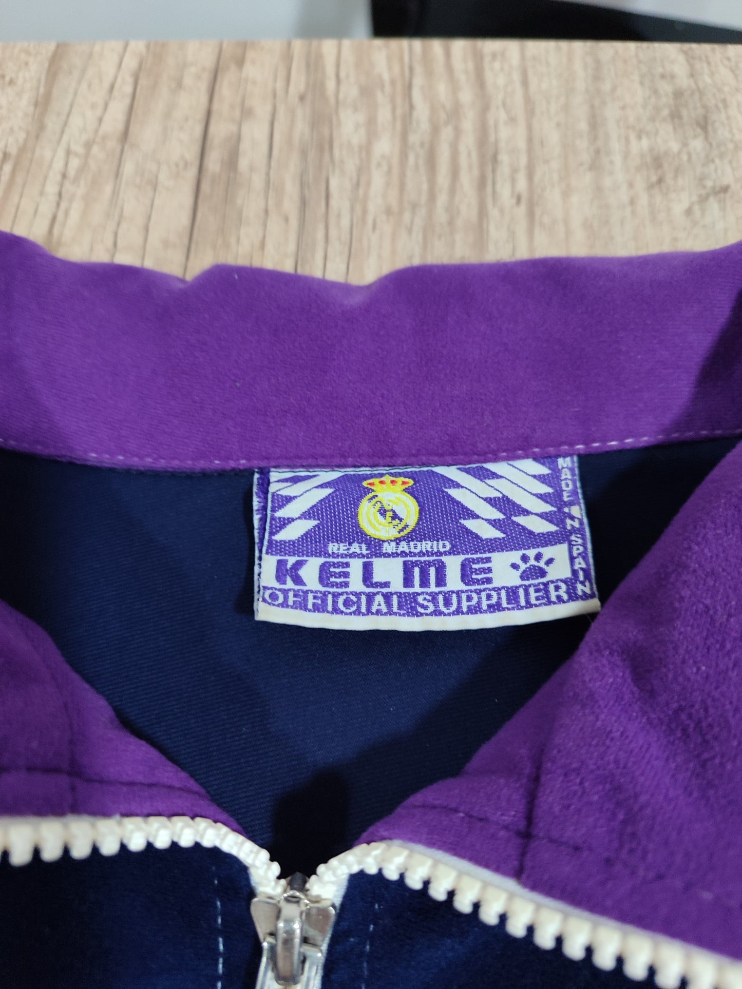 Espetacular - Agasalho Real Madrid - Kelme Anos 90 - Todo Em Veludo!