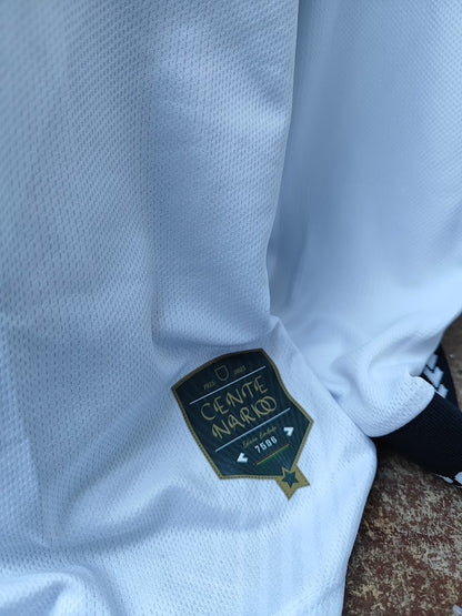 Bolivia 100 anos away