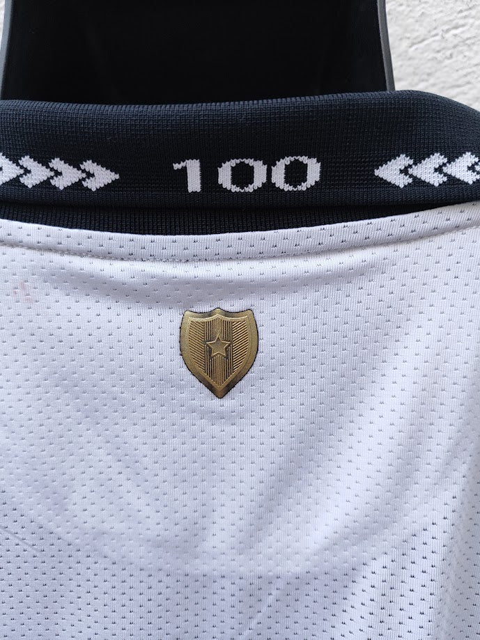 Bolivia 100 anos away