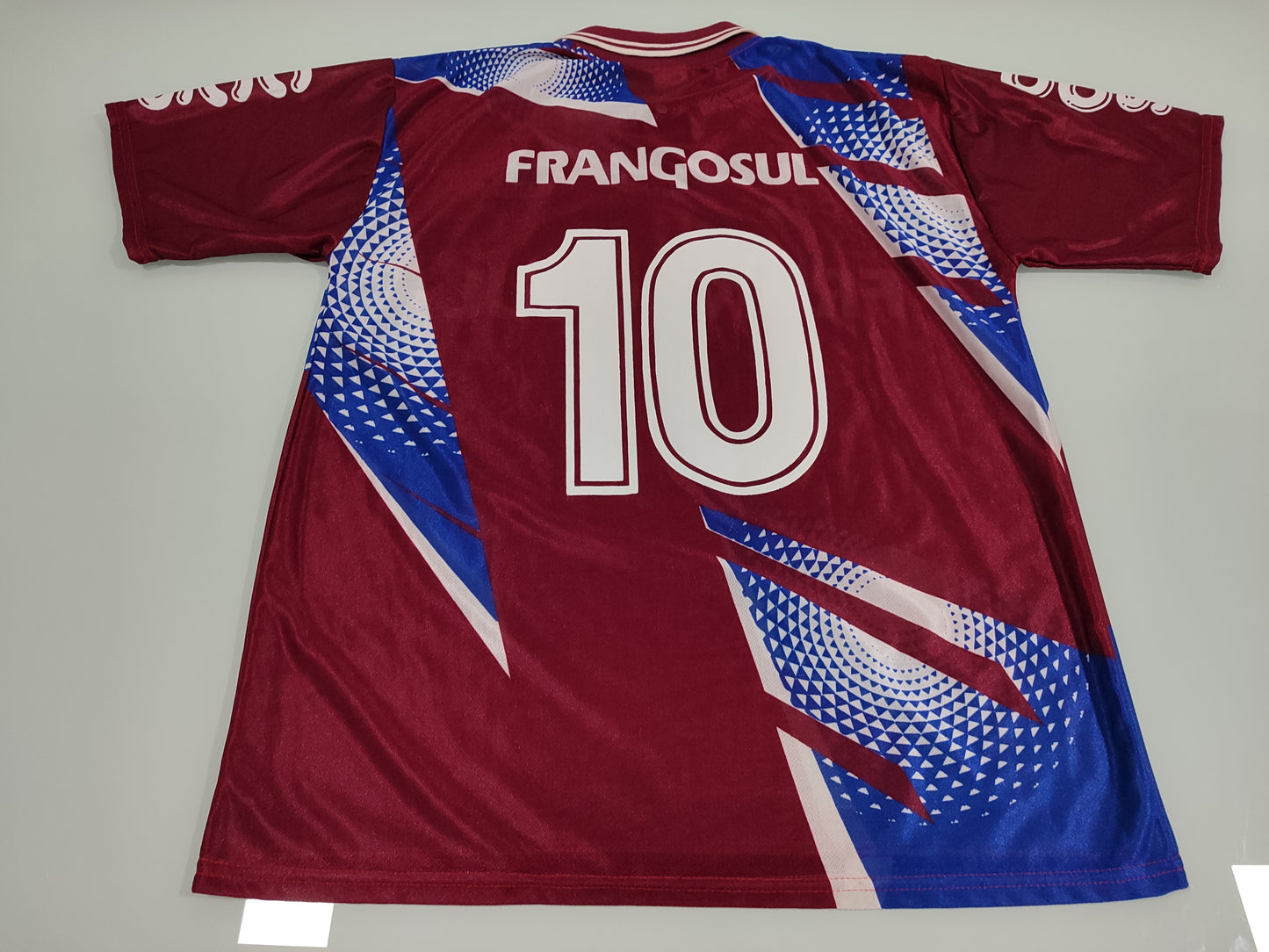 Linda Camisa do Caxias - Anos 90 - Em Pinturas - Usada em Jogo