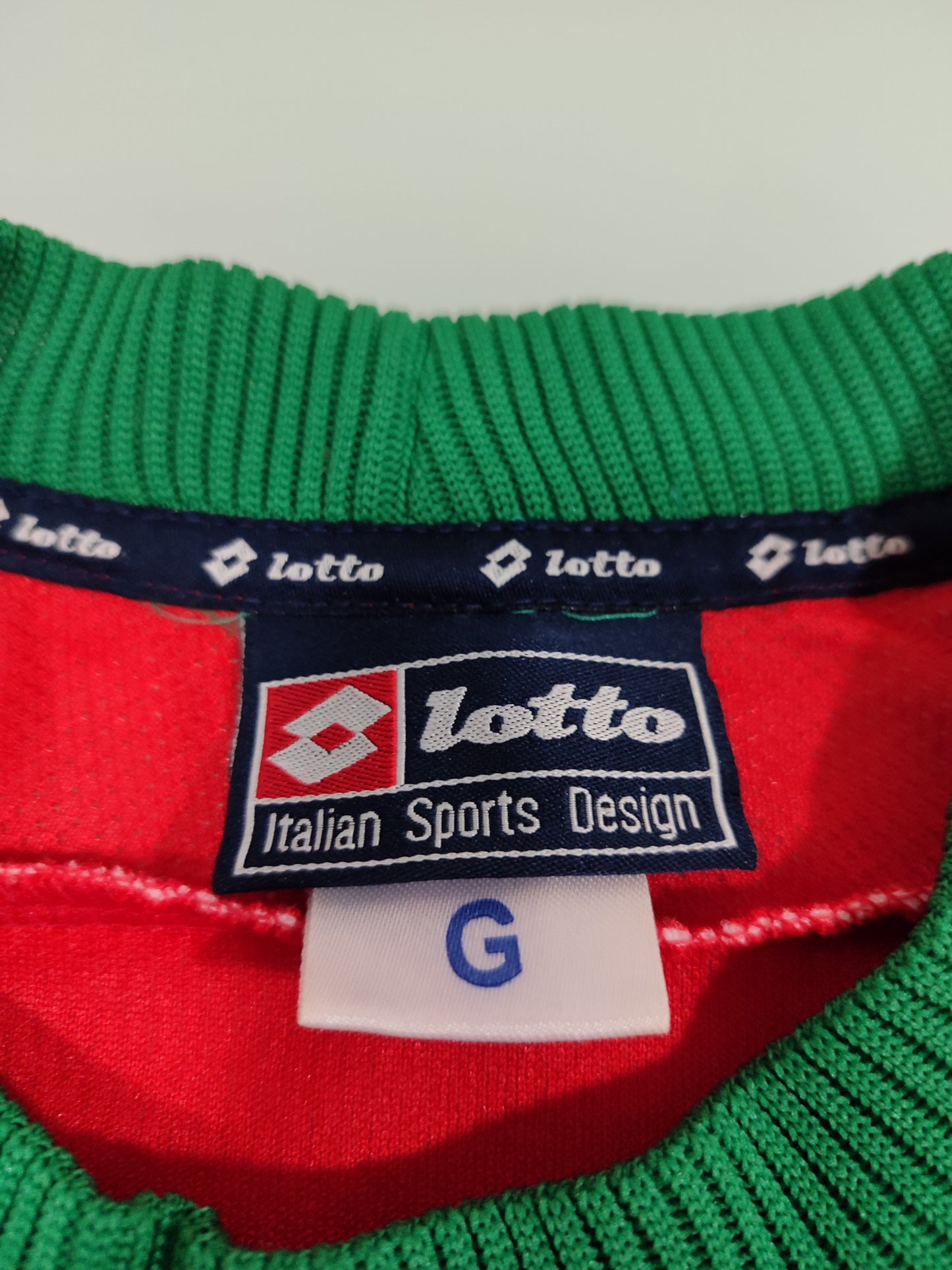 Raridade - Portuguesa - 2000/2001 - Lotto - Usada em Jogo - em Pinturas