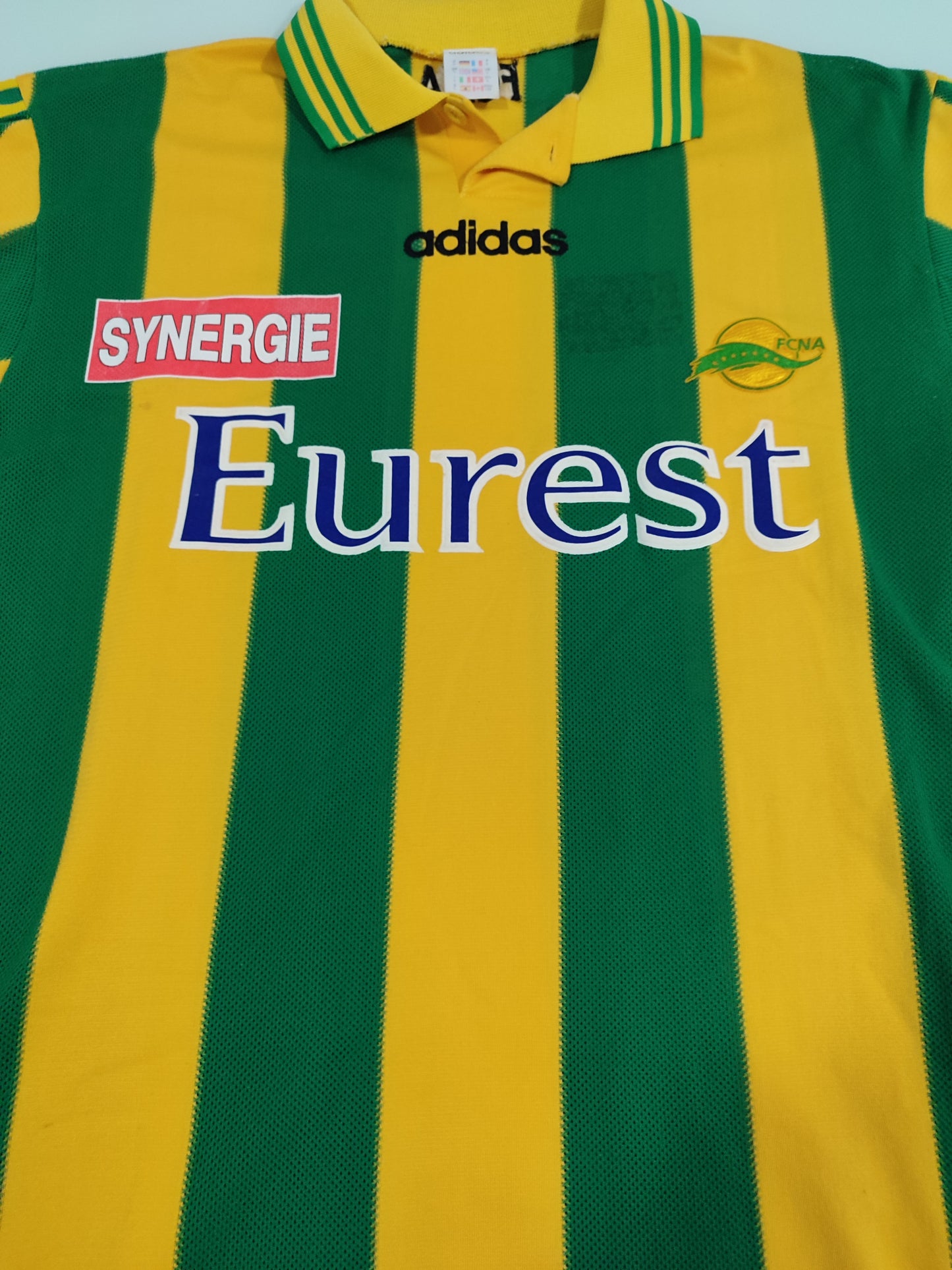 Espetacular Camisa Do Nantes - França - Anos 90 - Clássica!