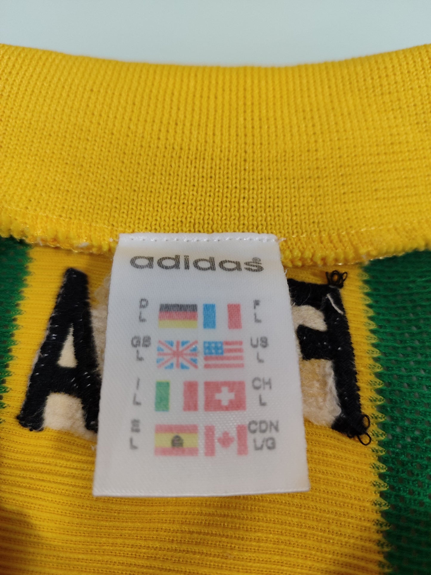 Espetacular Camisa Do Nantes - França - Anos 90 - Clássica!