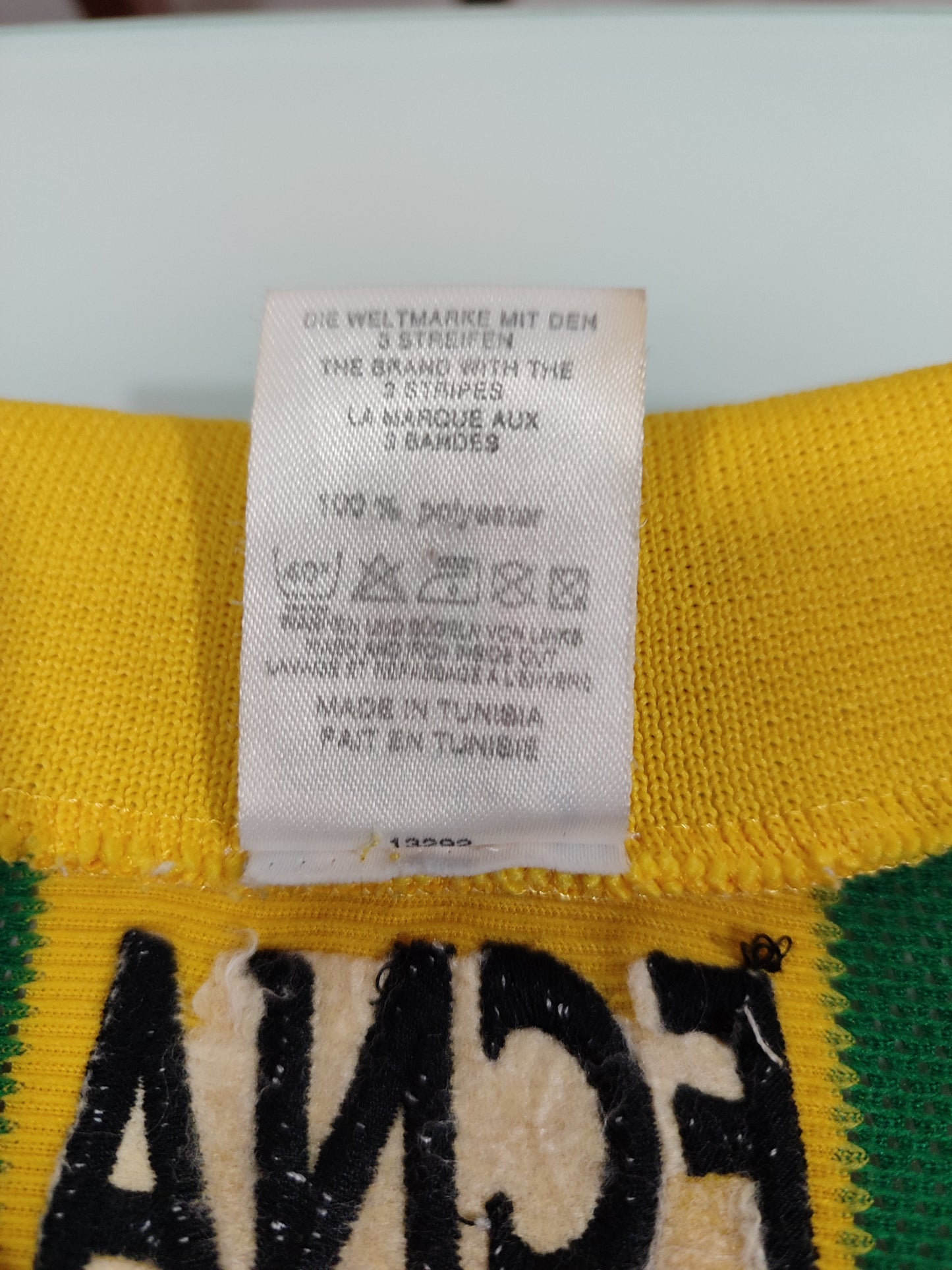 Espetacular Camisa Do Nantes - França - Anos 90 - Clássica!