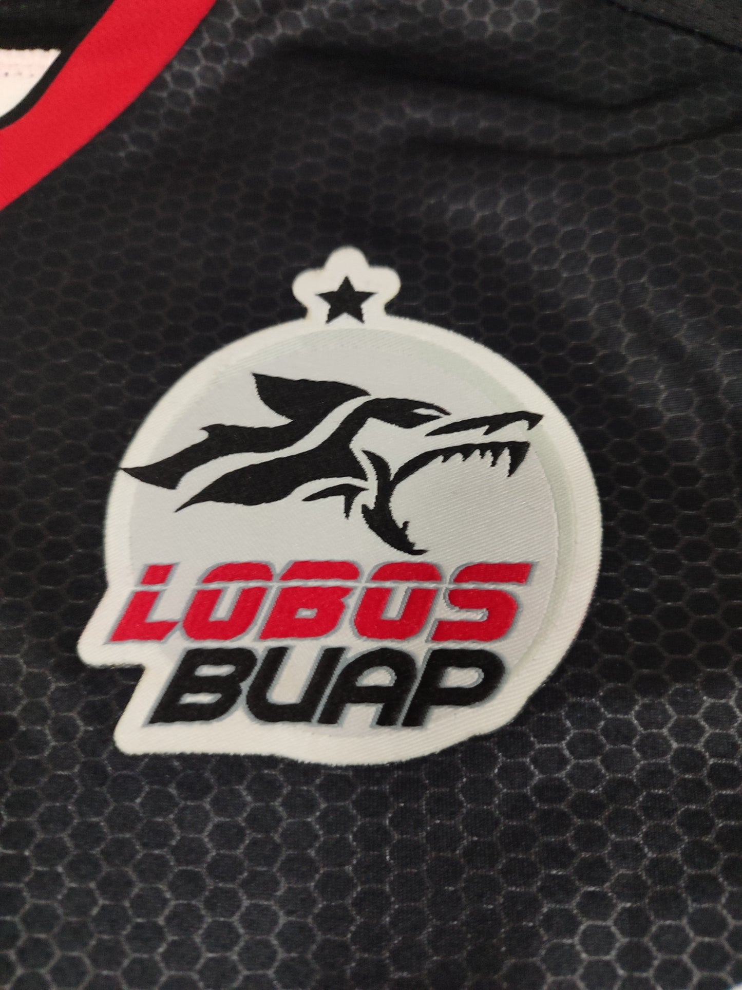 Espetacular - Lobos Buap - México - #17 Advíncula - Mangas Longas - Modelo Jogador - De Coleção!