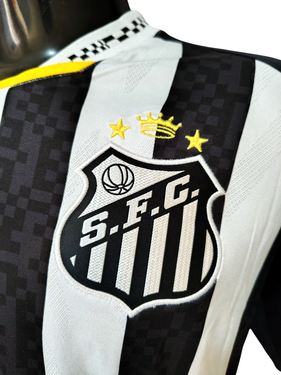 Santos modelo away torcedor 2025 Neymar