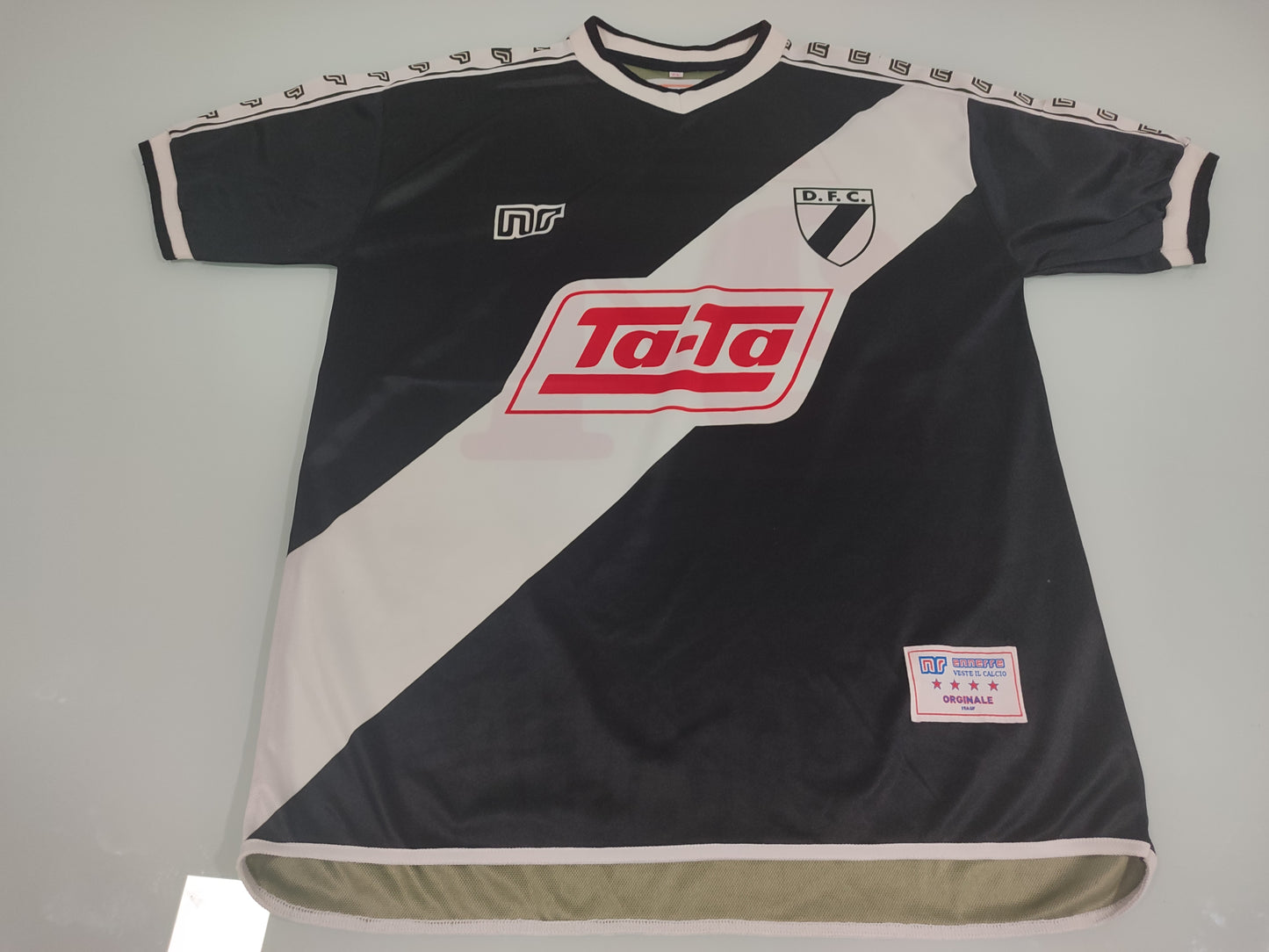 Rara e Linda Camisa Histórica do Danubio - Uruguai - Uruguay - 2003/2004 - de Jogo - de Coleção!