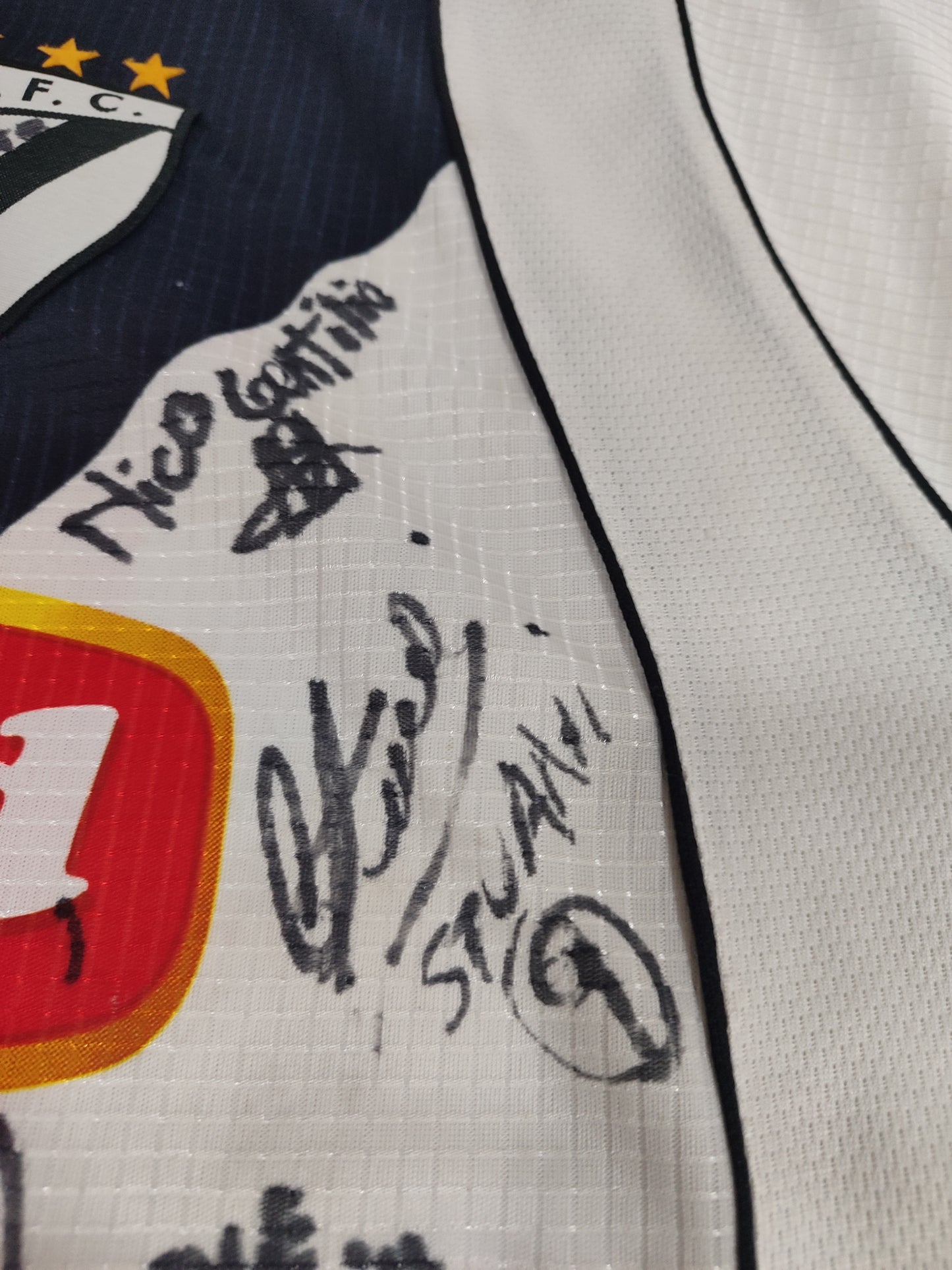 Espetacular Camisa do Danubio - 2006/2007 - Campeão Uruguayo - Nacho González - de Jogo - de Coleção!