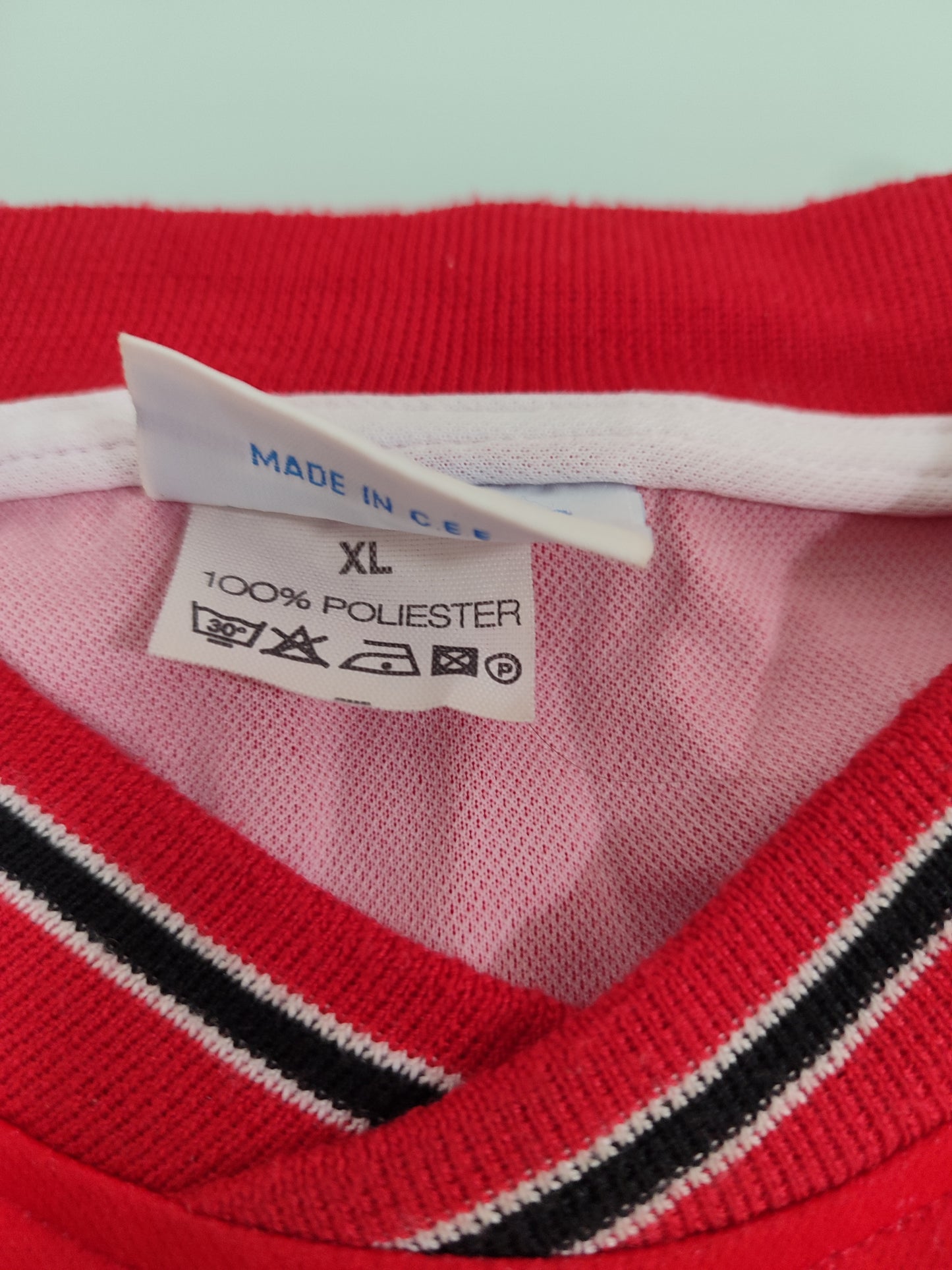 Sensacional - Camisa Antiga Rayo Vallecano - Patrocínio Abelha - Usada Jogo - de Coleção!