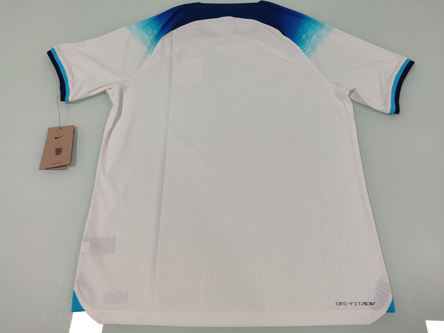 Espetacular - Camisa da Inglaterra - Copa do Mundo 2022 - Modelo Jogador - Esgotada nas Lojas!