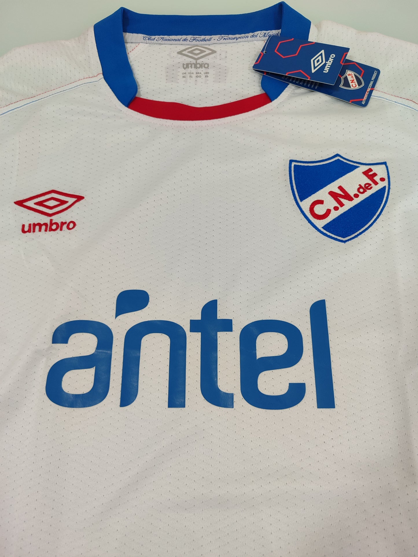 Raridade do Uruguai ! Espetacular Camisa do Nacional - Modelo Jogador - Na Etiqueta - de Coleção!