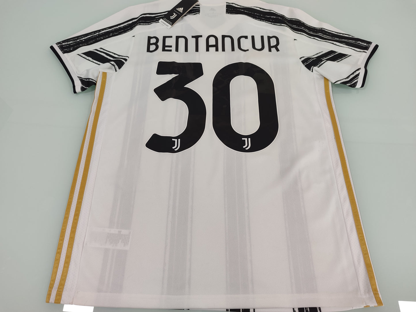 Espetacular - Juventus - Itália - Bentancur - de Coleção!