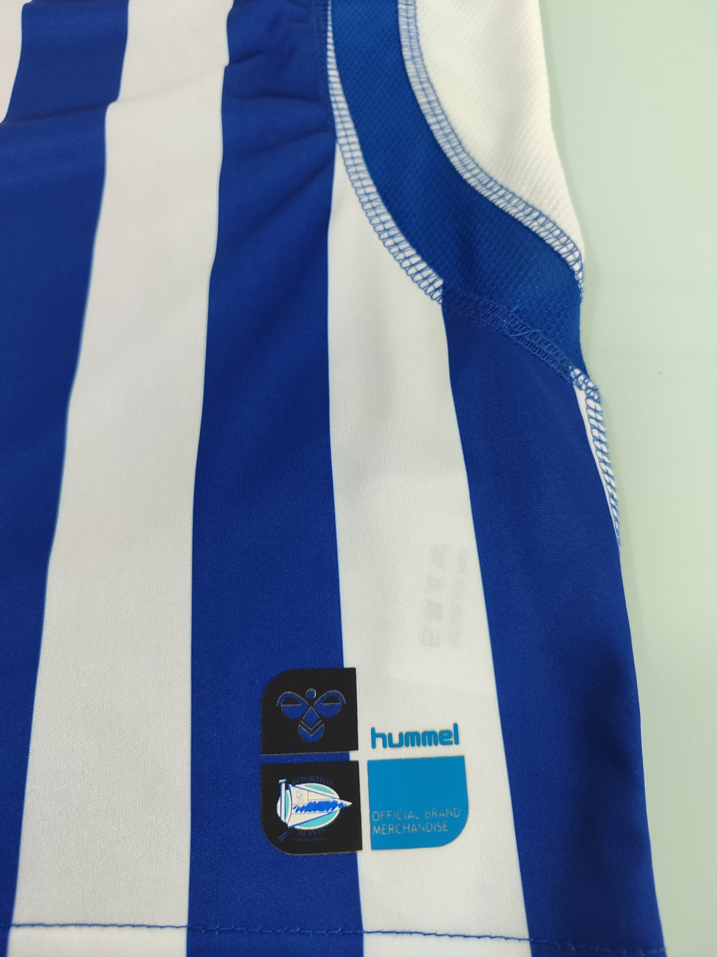 Raridade da Espanha - Alavés - #16 Hummel Modelo Player - de Coleção!