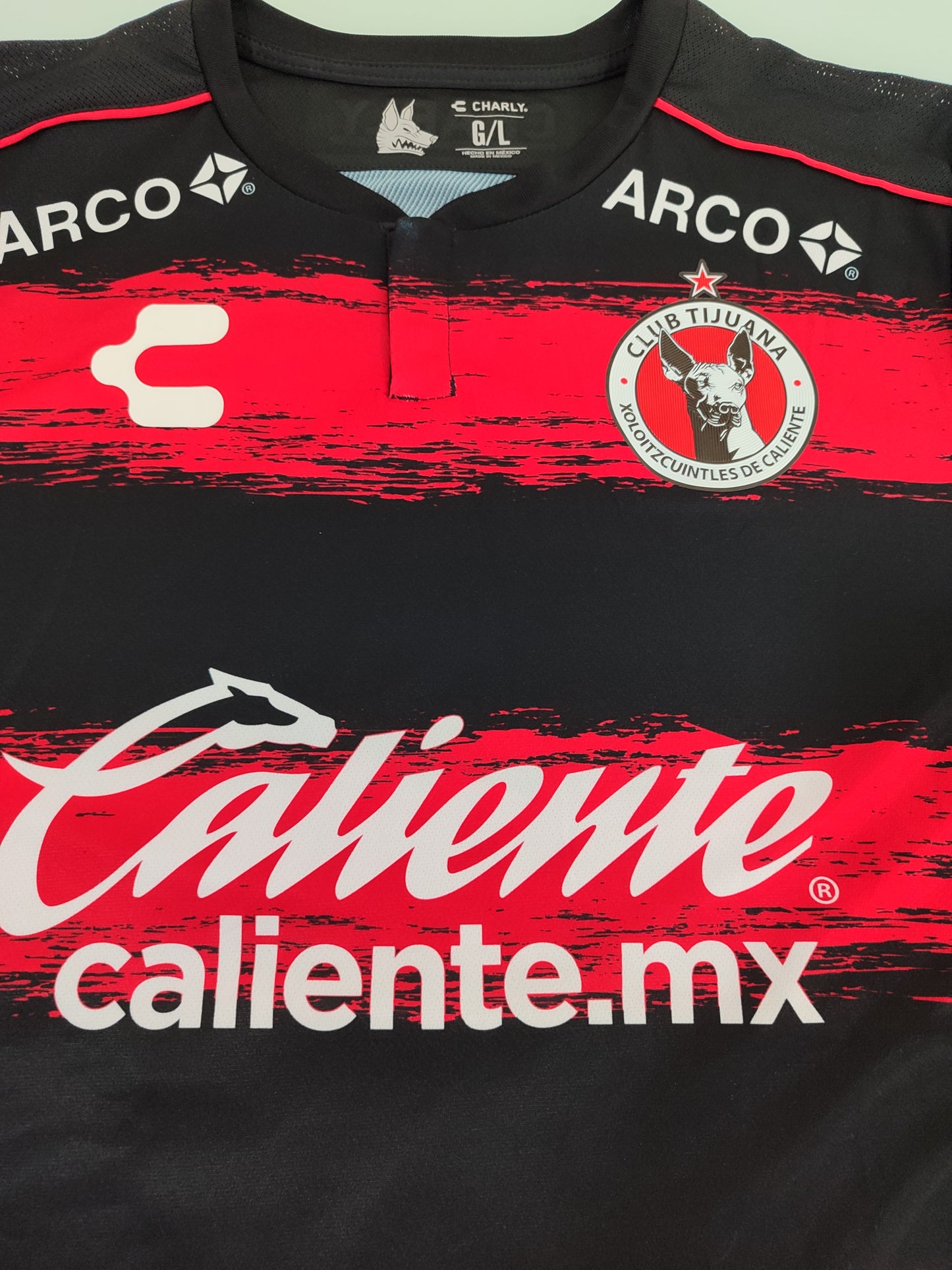 Xolos de Tijuana - México - 2018/2019 · Modelo Player · #8 Ignacio Rivero