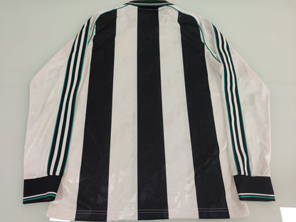 Newcastle - Inglaterra - Adidas Originals - Manga Longa - Esgotada nas Lojas!