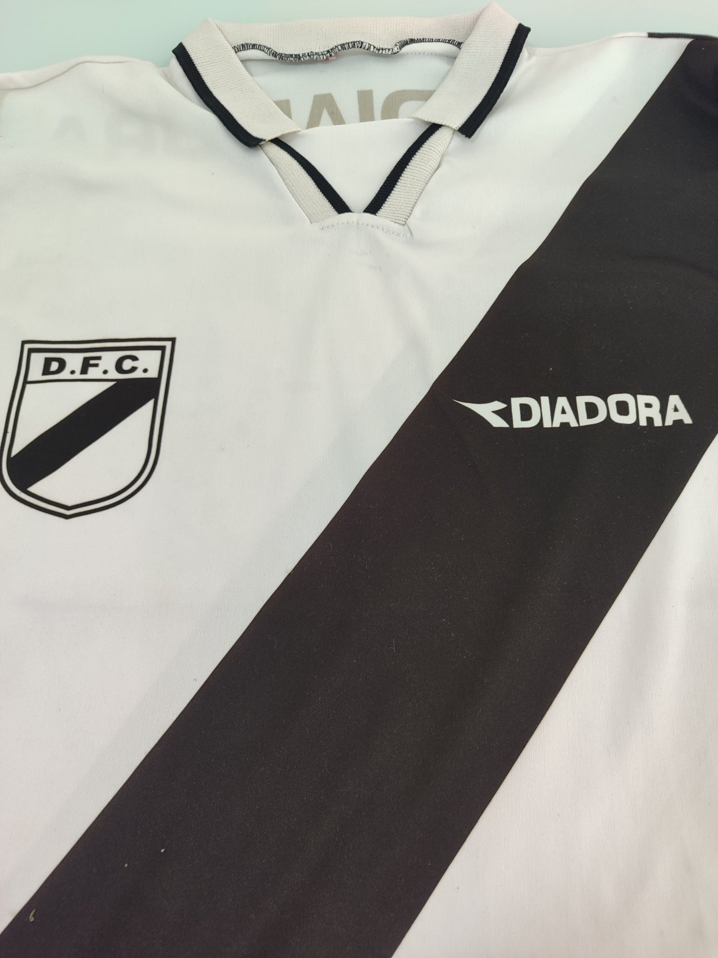 Danubio - Uruguai - 1999 · Matchworn · Mangas Longas - #19 Javier Chevantón