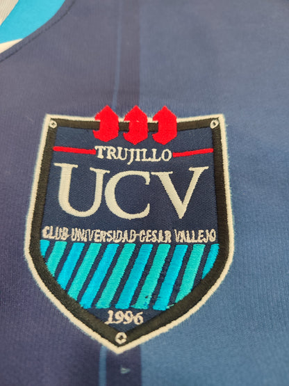 Universidad César Vallejo - Peru - 2012/2013 · Match Issued · #3 Carlos Galván