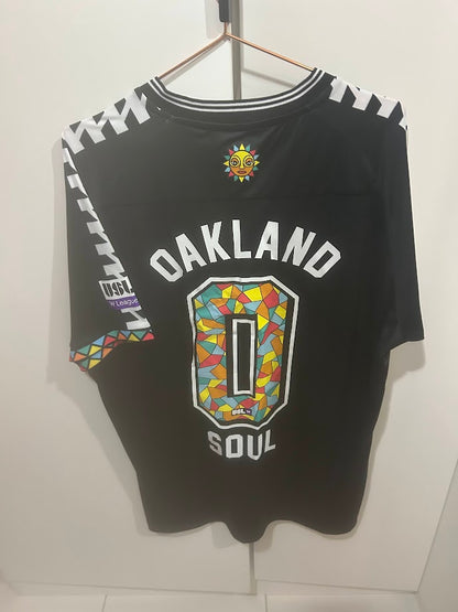 CAMISA OFICIAL - OAKLAND SOUL SC 2023 - HOME (PRETA "ROOTED IN POWER")