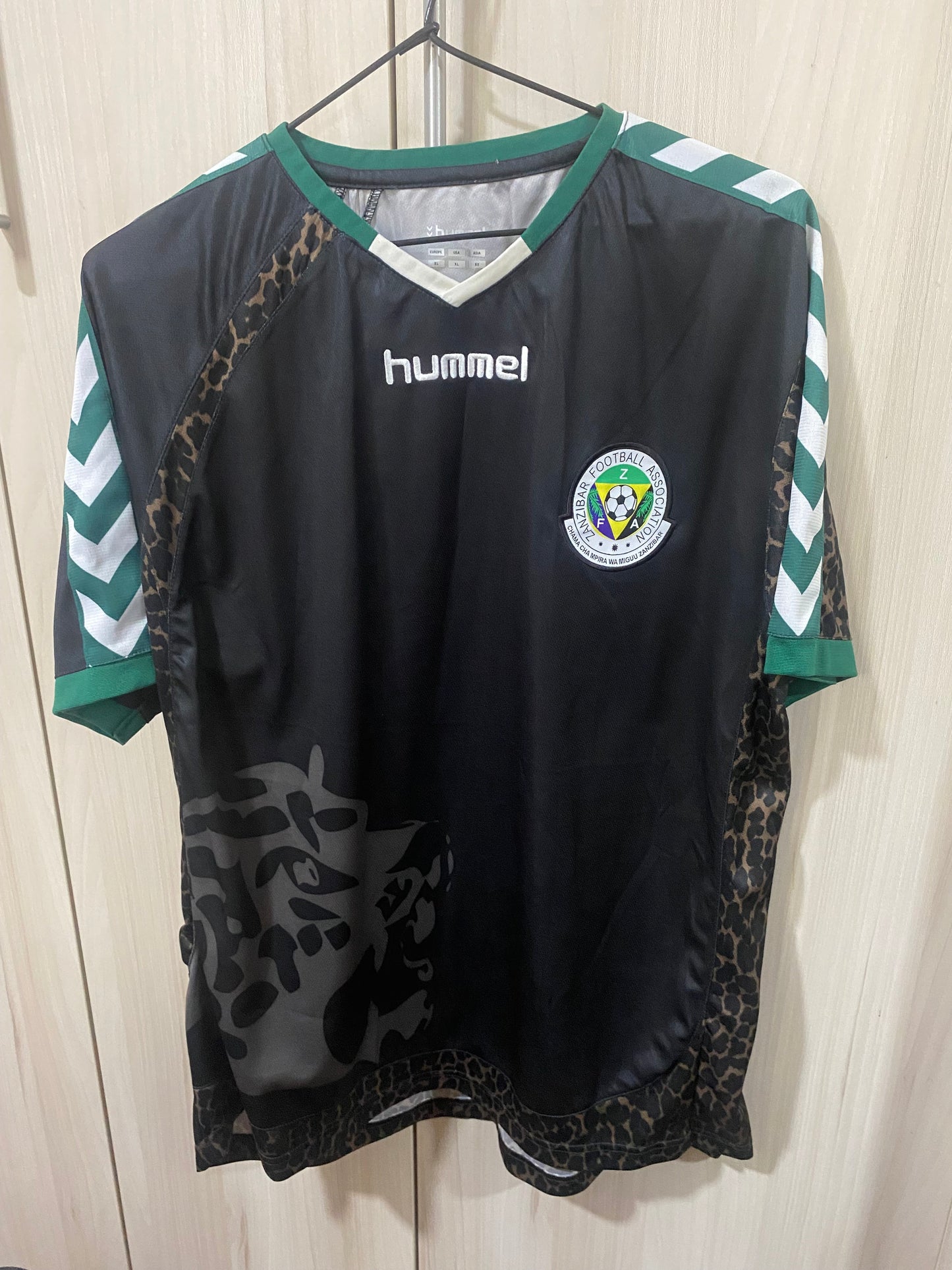 Camisa Zanzibar Home 2010 – GG