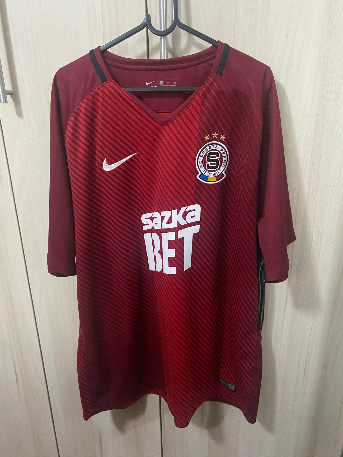 Camisa Sparta Praha Home 2017 Nike