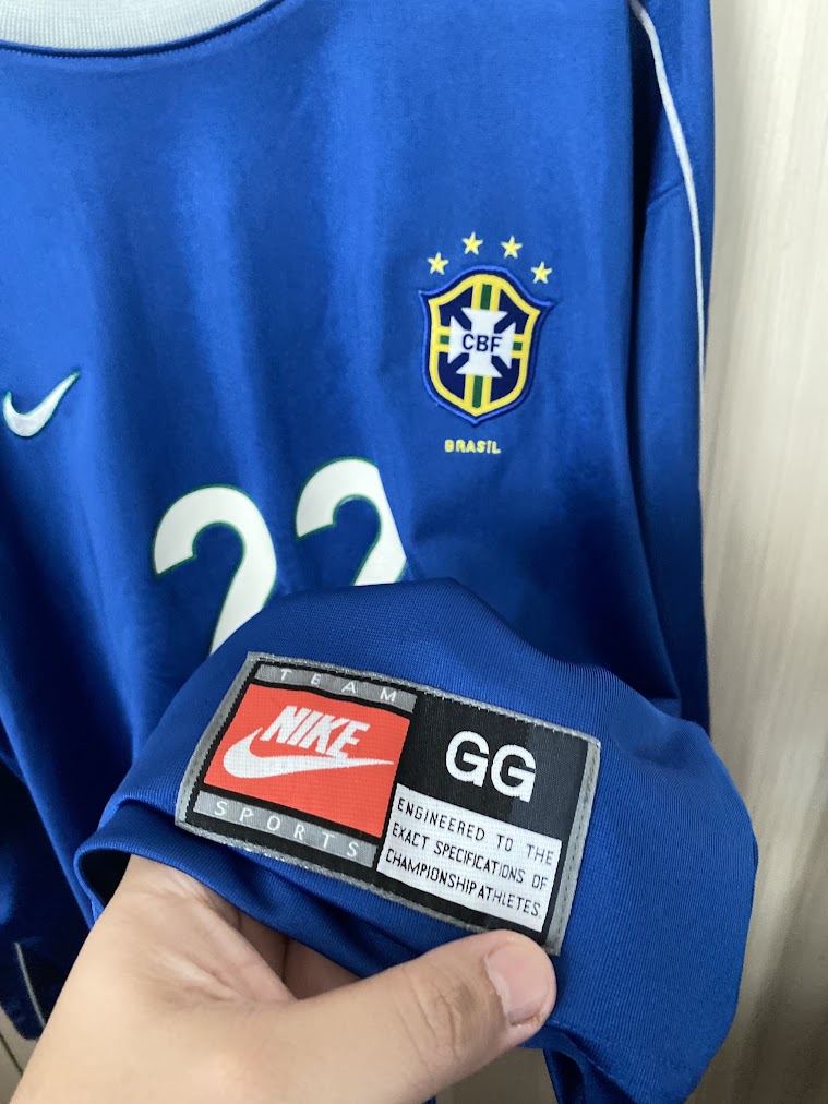 Camisa Brasil Goleiro 1999 Nike – #22 Carlos Germano – Mangas Longas – Tamanho GG