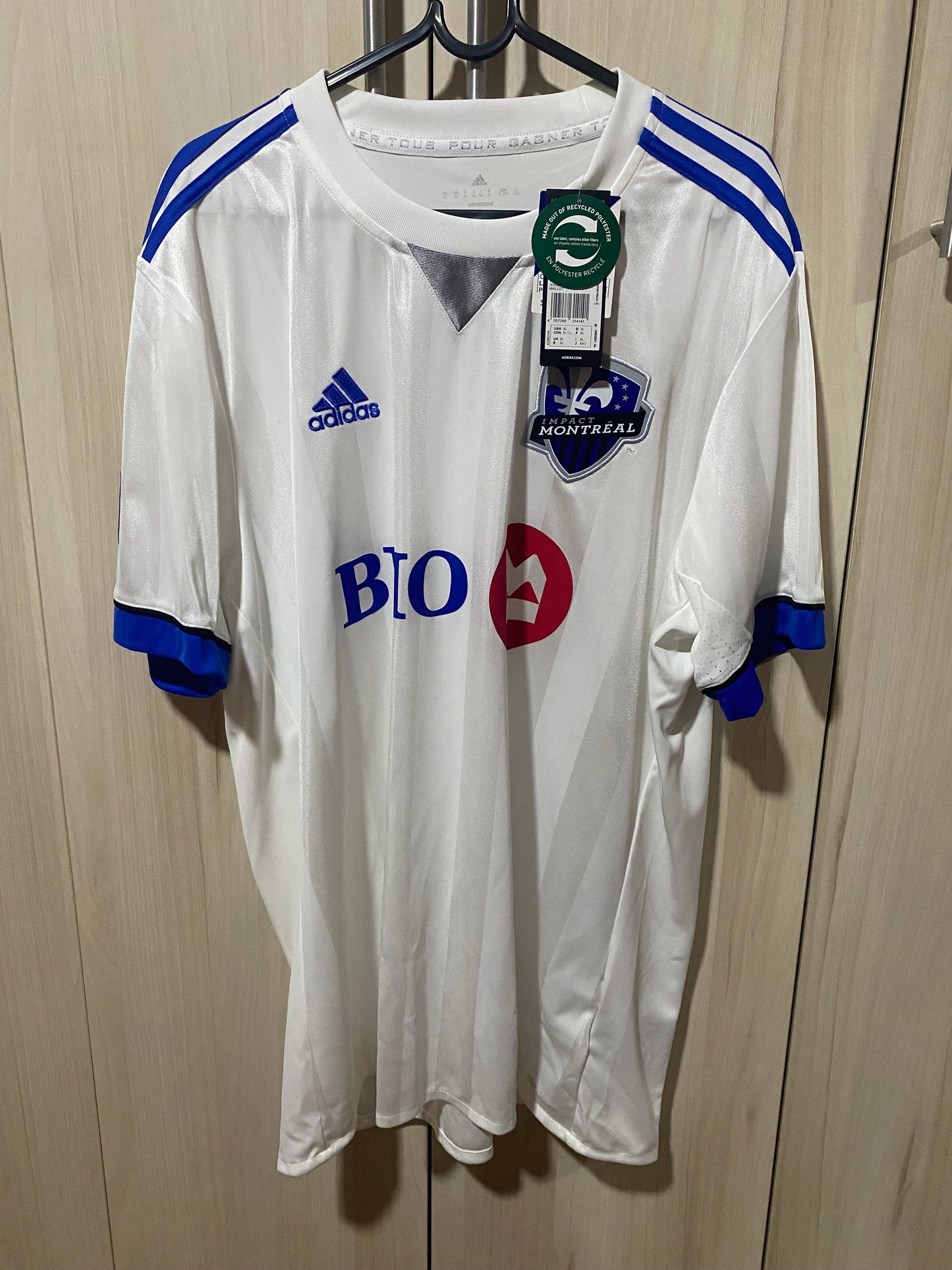 Montreal Impact 2017 Away Shirt - XL (58x78 cm) - New with Tag
