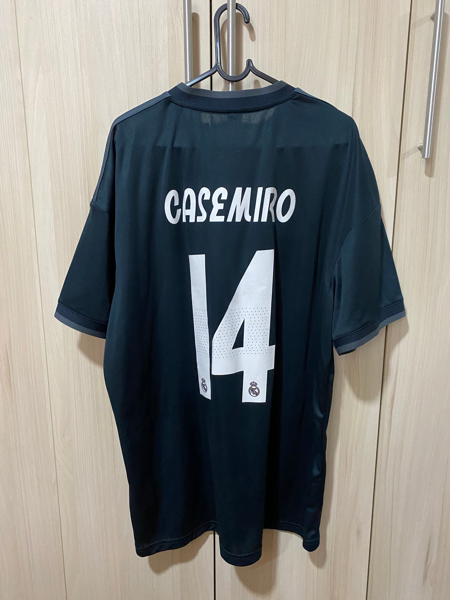 Real Madrid 2018-19 Third Shirt Adidas XL