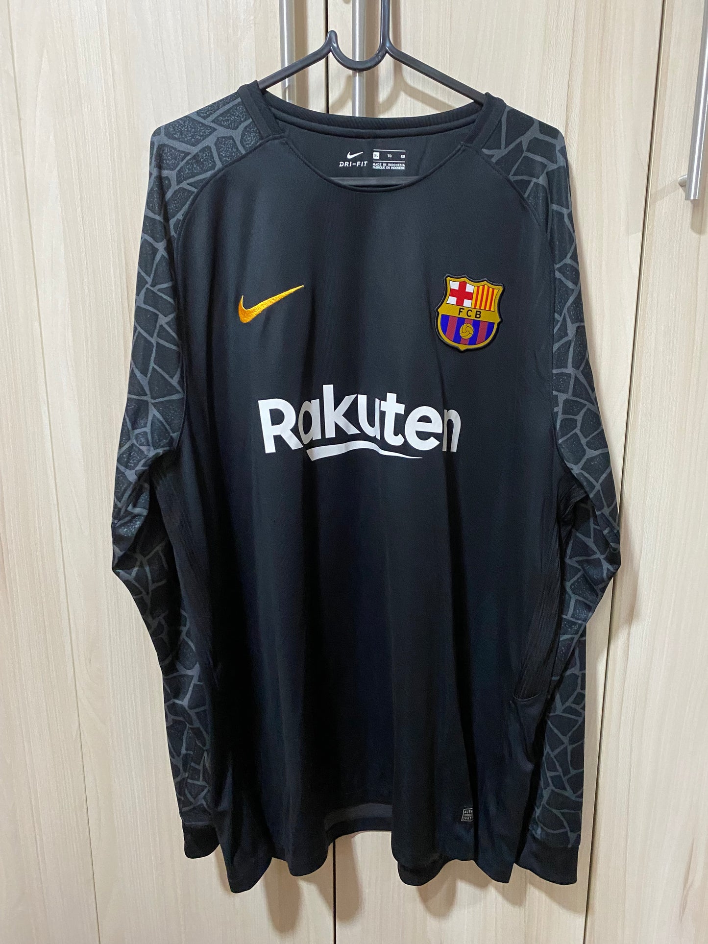 Nike FC Barcelona 2017-18 Goalkeeper GK Jersey