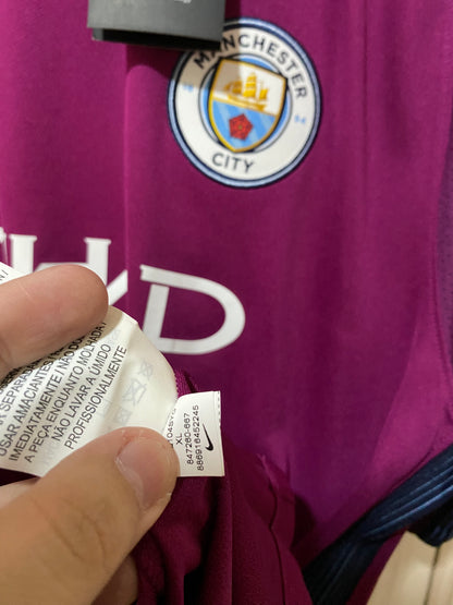Manchester City 2017-18 Away Shirt XL – New with tags