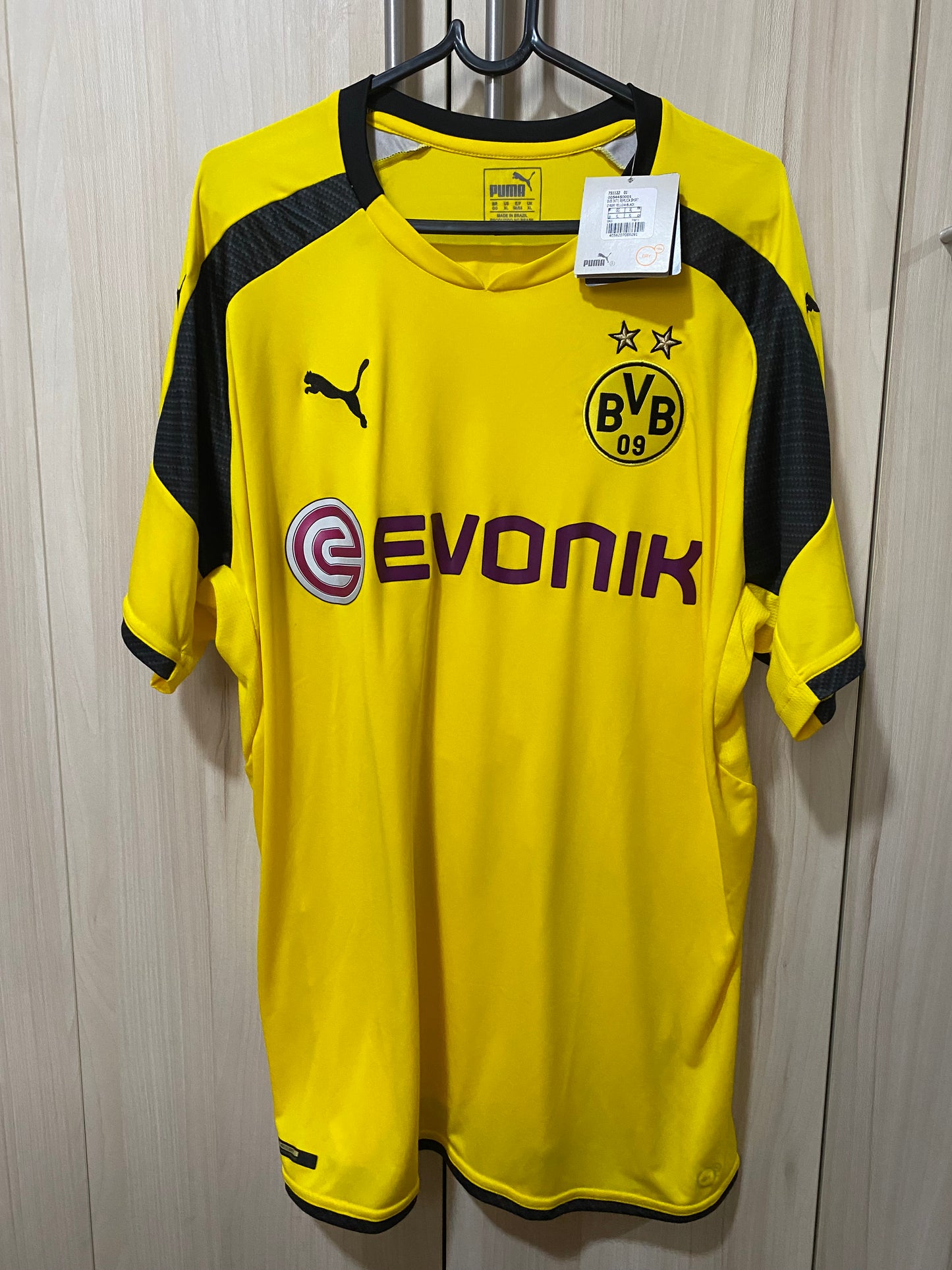 Borussia Dortmund Home Shirt 2016/2017 – Customised with Götze