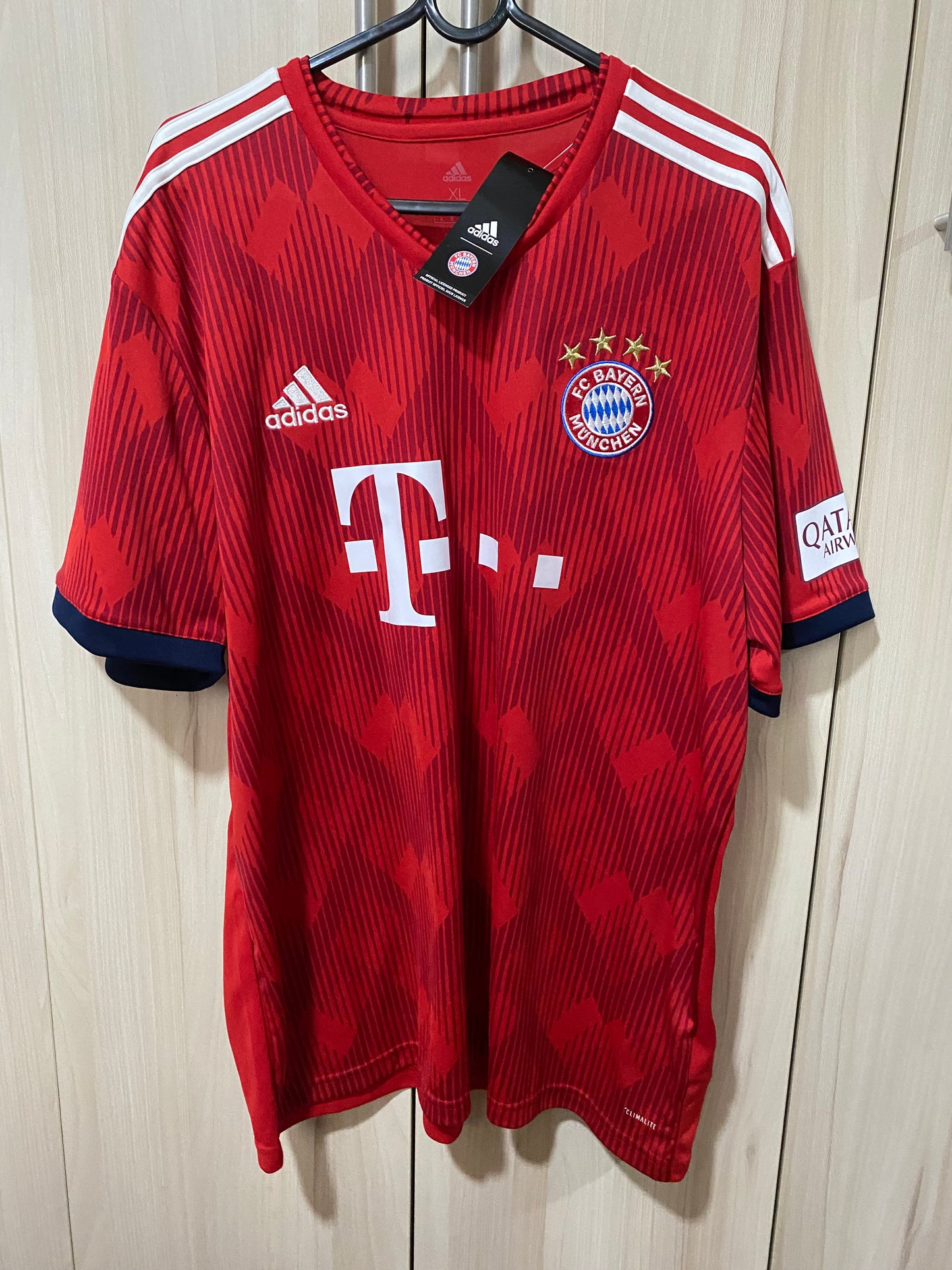 Bayern Munich Home Shirt 2018/2019 – Customised with Kimmich