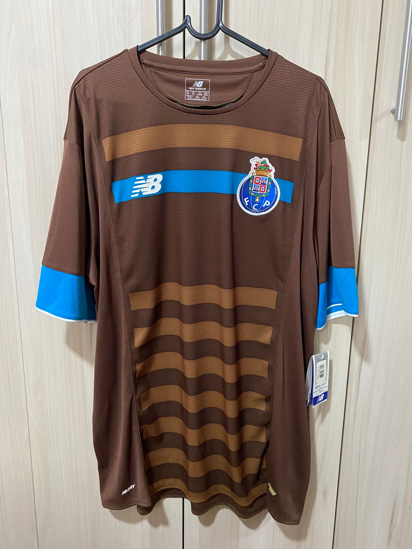 FC Porto Home Shirt 2015/2016 – New with Tag 
