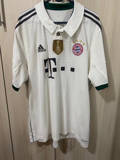 Bayern Munich Third "Oktoberfest" 2013 Shirt - Size XL (58 x 78 cm)