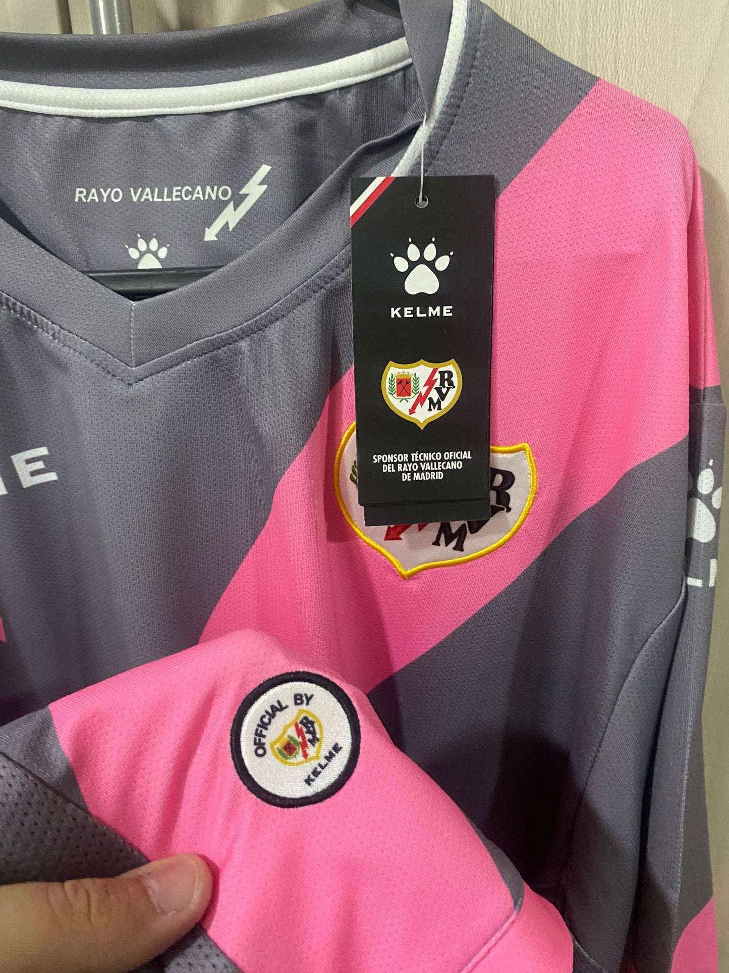 Rayo Vallecano Third Shirt 2014 - Size XXL (57 x 77 cm)