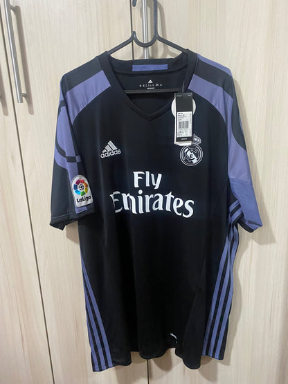 Real Madrid Third Shirt 2019 - Size XL (58 x 78 cm)