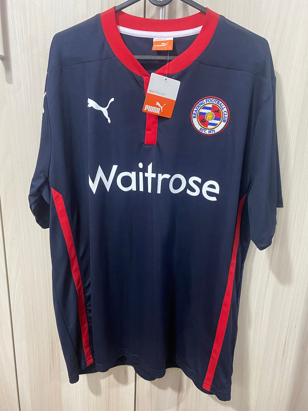 Reading Home Shirt 2013 - Size XL (57x76 cm)