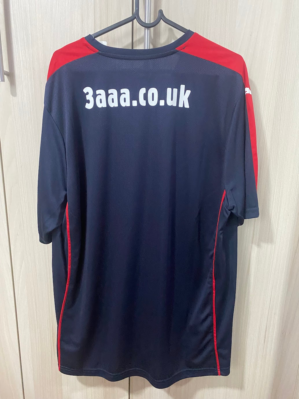 Rotherham United Away Shirt 2015 - Size XL (58x78 cm)