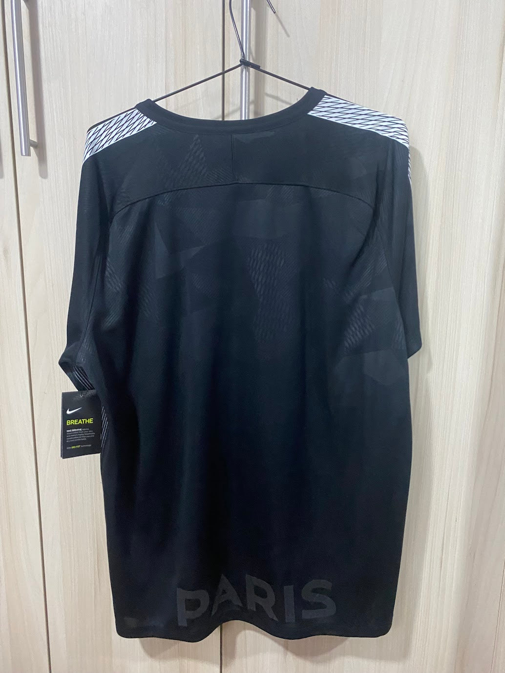 PSG Third Shirt 2018 (Size XL - 58x78 cm)
