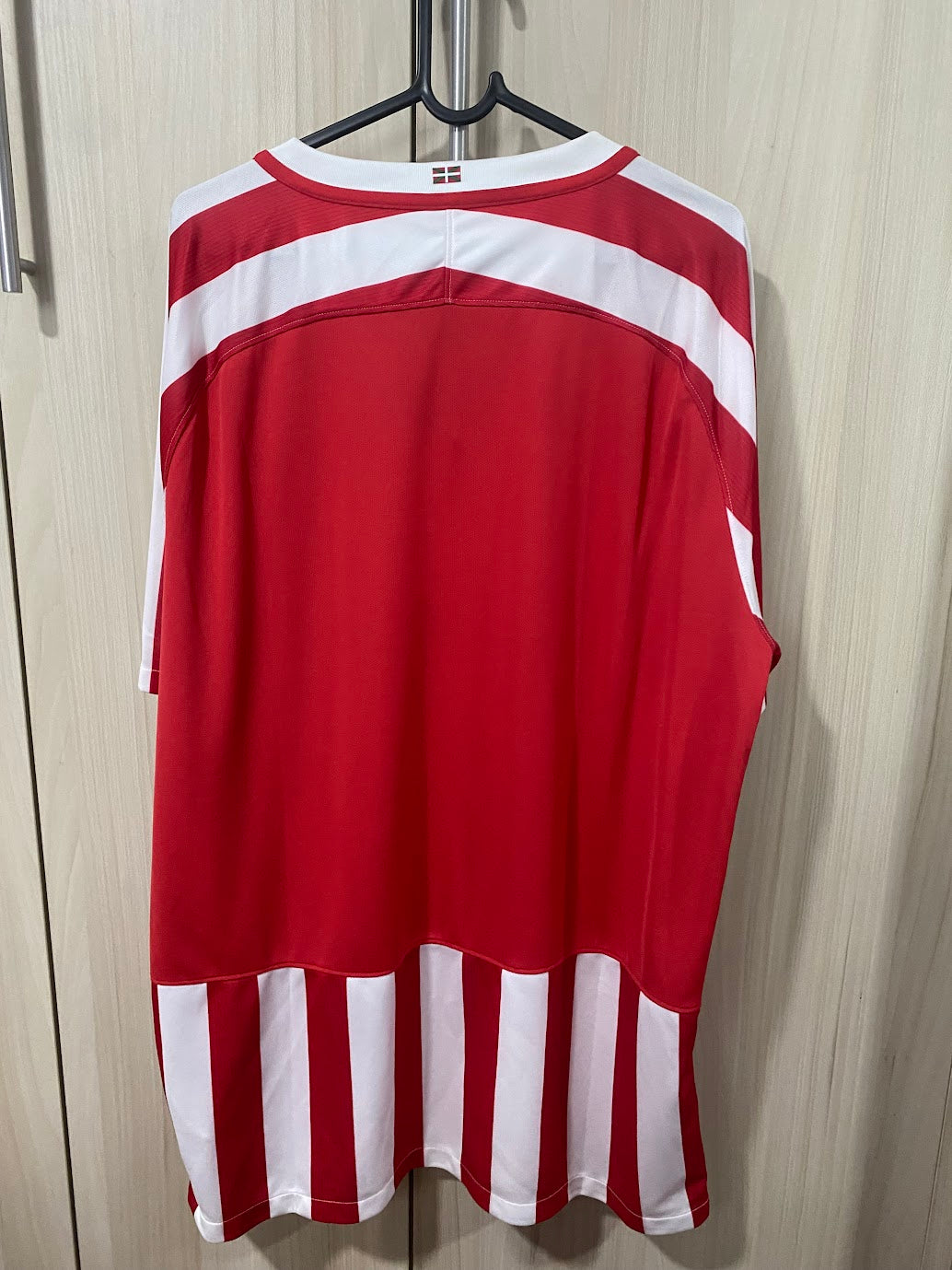 Athletic Bilbao Home Shirt 2016/17 (Size XL - 60x78 cm)
