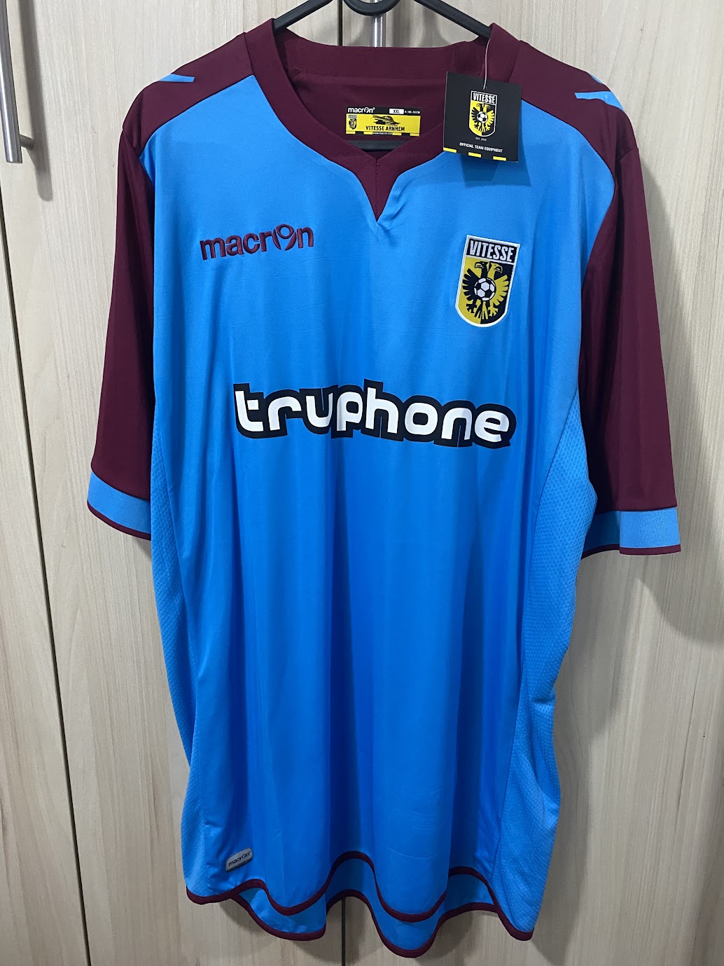 Vitesse Away Shirt 2014 (Size XXL - 59x80 cm)