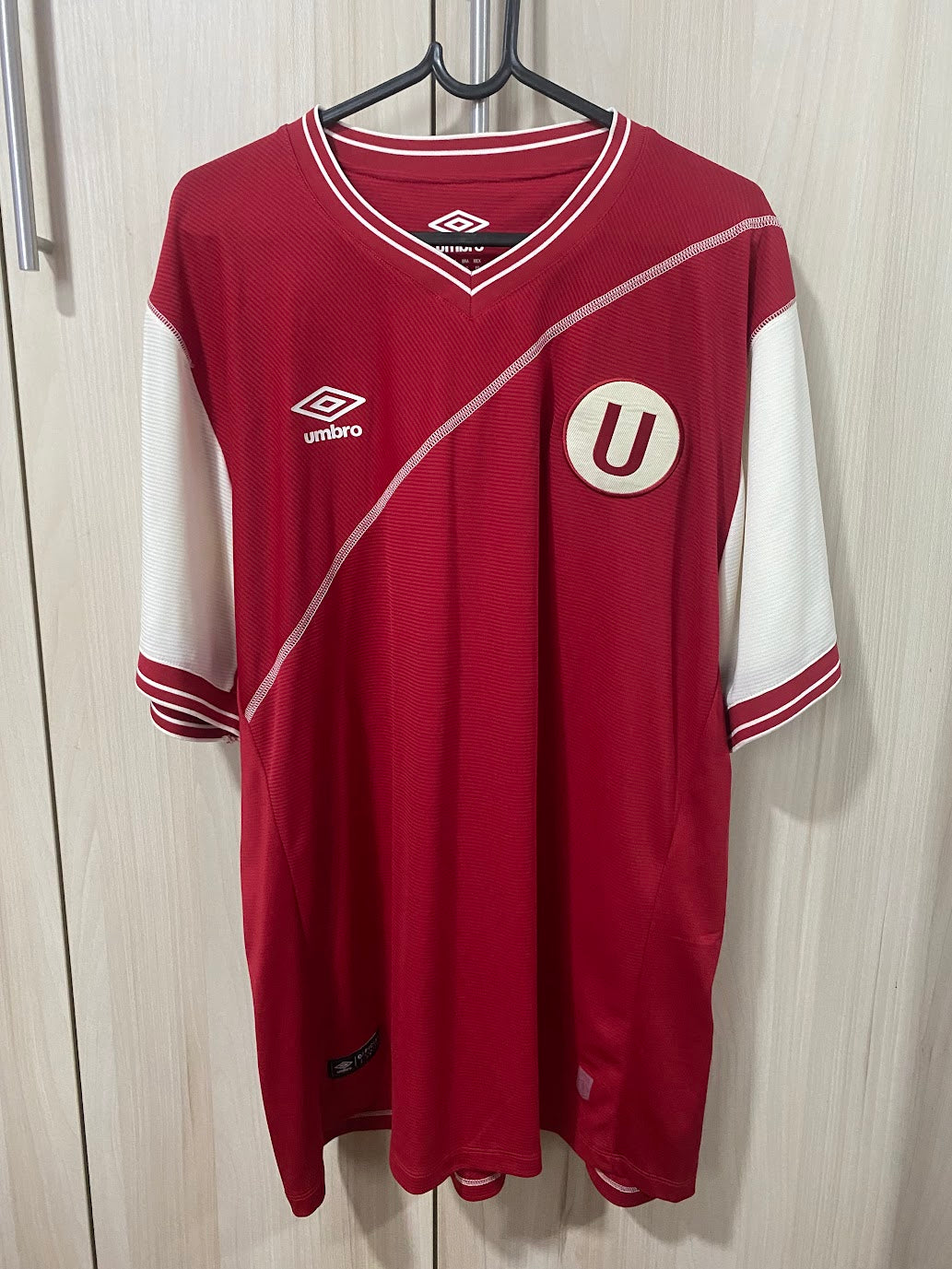 2015 Home University Shirt (Size XL - 58x78 cm)
