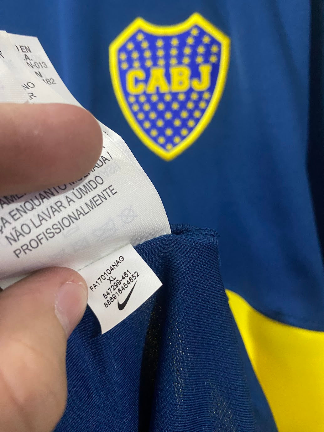 Boca Juniors Home Shirt 2017 (Size XL - 58x78 cm)