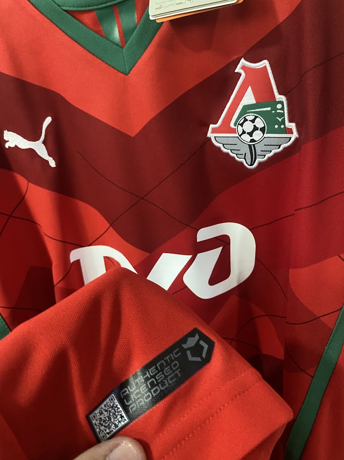 Lokomotiv Moscow 2013 XL Shirt – Measurements 58x78 cm