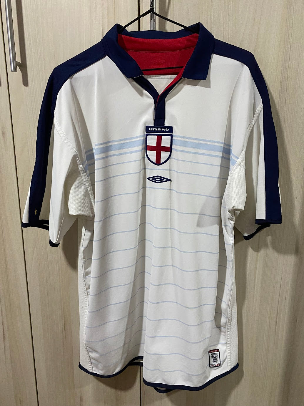 England 2004 Double Sided Shirt - Size XL (58x78 cm)